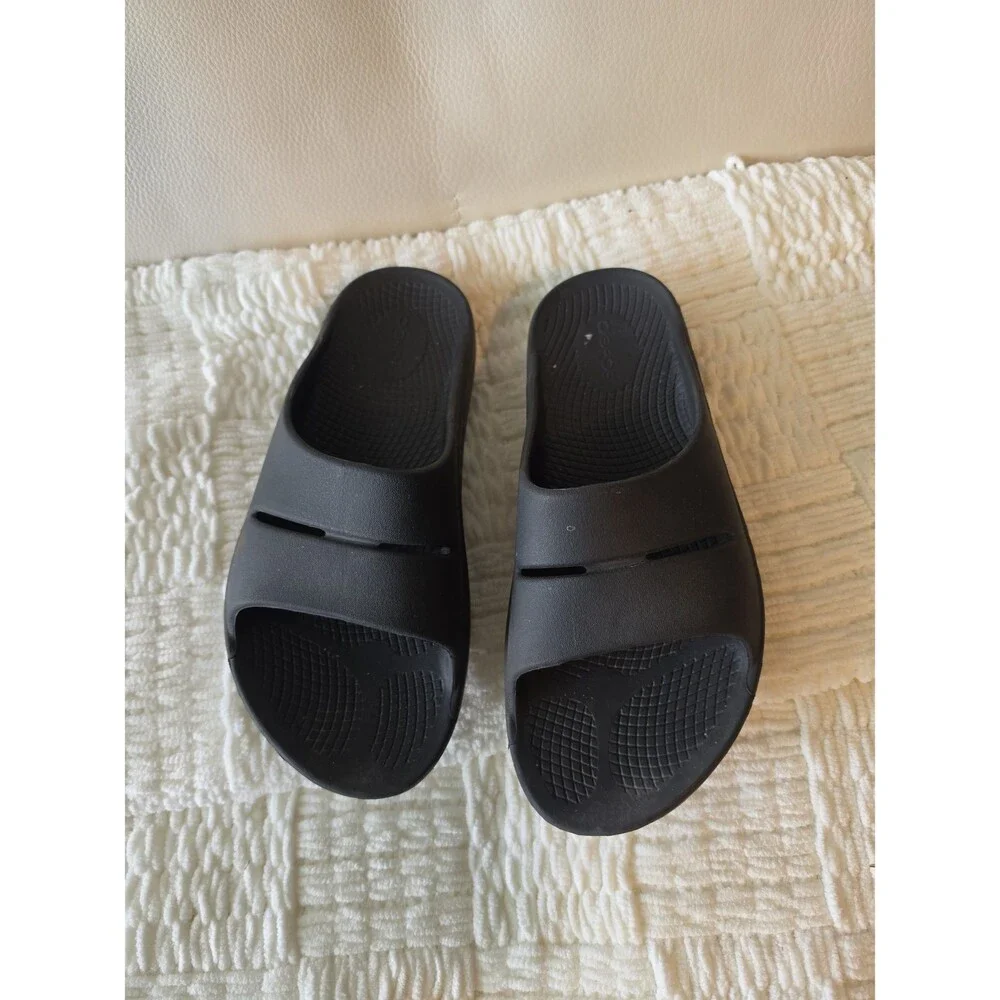 OOFOS OOahh Slide Sz 8